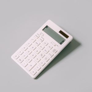 Kalkulatory - rodzaje, funkcje i najlepsze modele