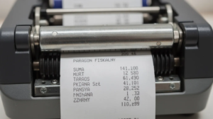 Jak dobrać rozmiar do kasy fiskalnej: Przewodnik po rozmiarach papieru